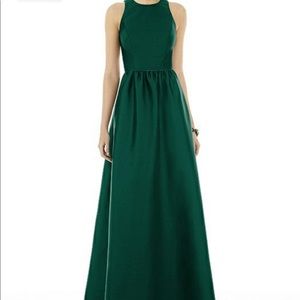 Alfred sung brides maid dress